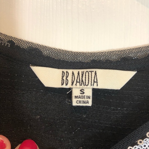 BB Dakota Sleeveless Zebra Sequin Peplum Waist Top  Size Small NEW WITH TAGS - Picture 3 of 10